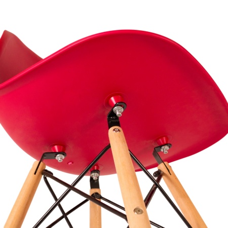 Стул Eames красный в магазине «На диване» в Кемерово  — Выгодная цена